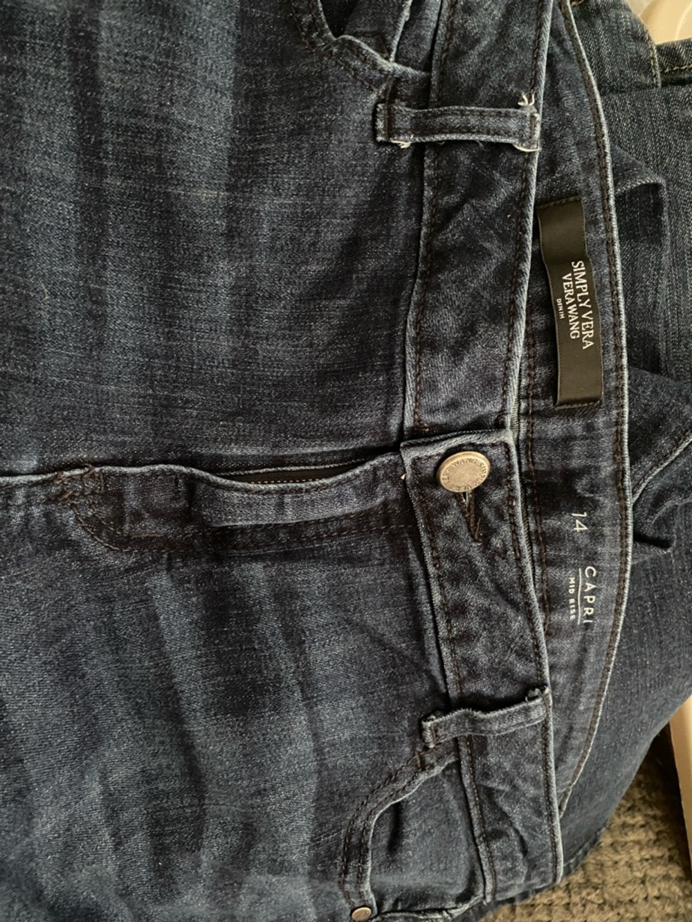 Simply Vera Vera Wang Women's Dark Indigo Slim Straight Capri Jeans 27" inseam